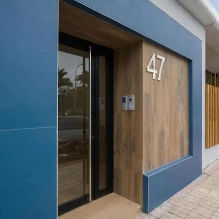 Sunset Bronze- Calidez, Estilo Y Mar En アパート *